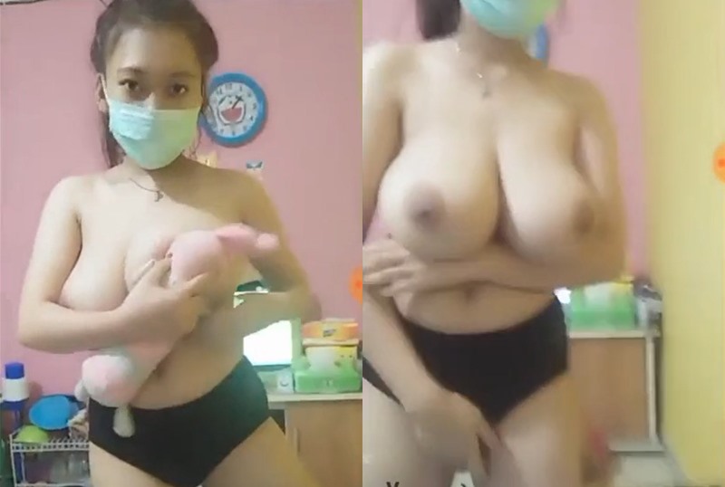 Live Nude Big Breasts
